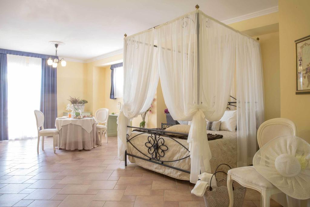Hotel Villa Di Carlo Spa & Resort Monte Grimano Terme Chambre photo